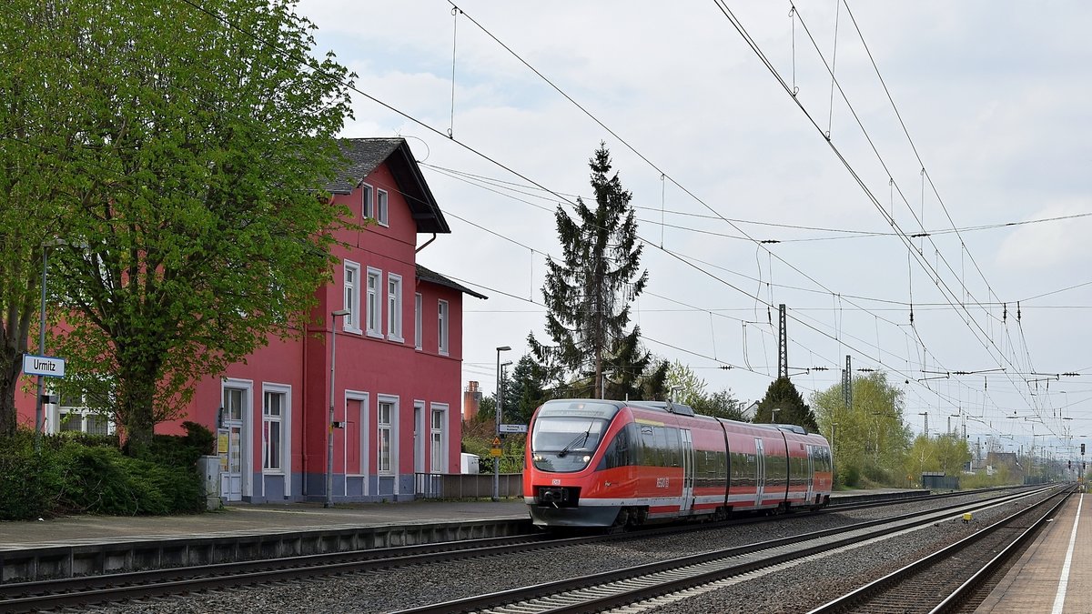 DB Regio 643 033/533 auf der linken Rheinstrecke als RB 23 (12621)  Lahn-Eifel-Bahn  Mayen Ost - Limburg (Lahn) ((Urmitz, 12.04.18).