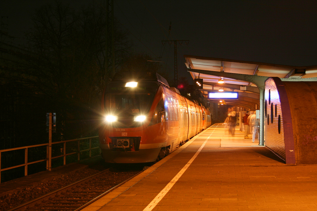 DB Regio 644 054 + 644 xxx // Köln Süd // 20. November 2010