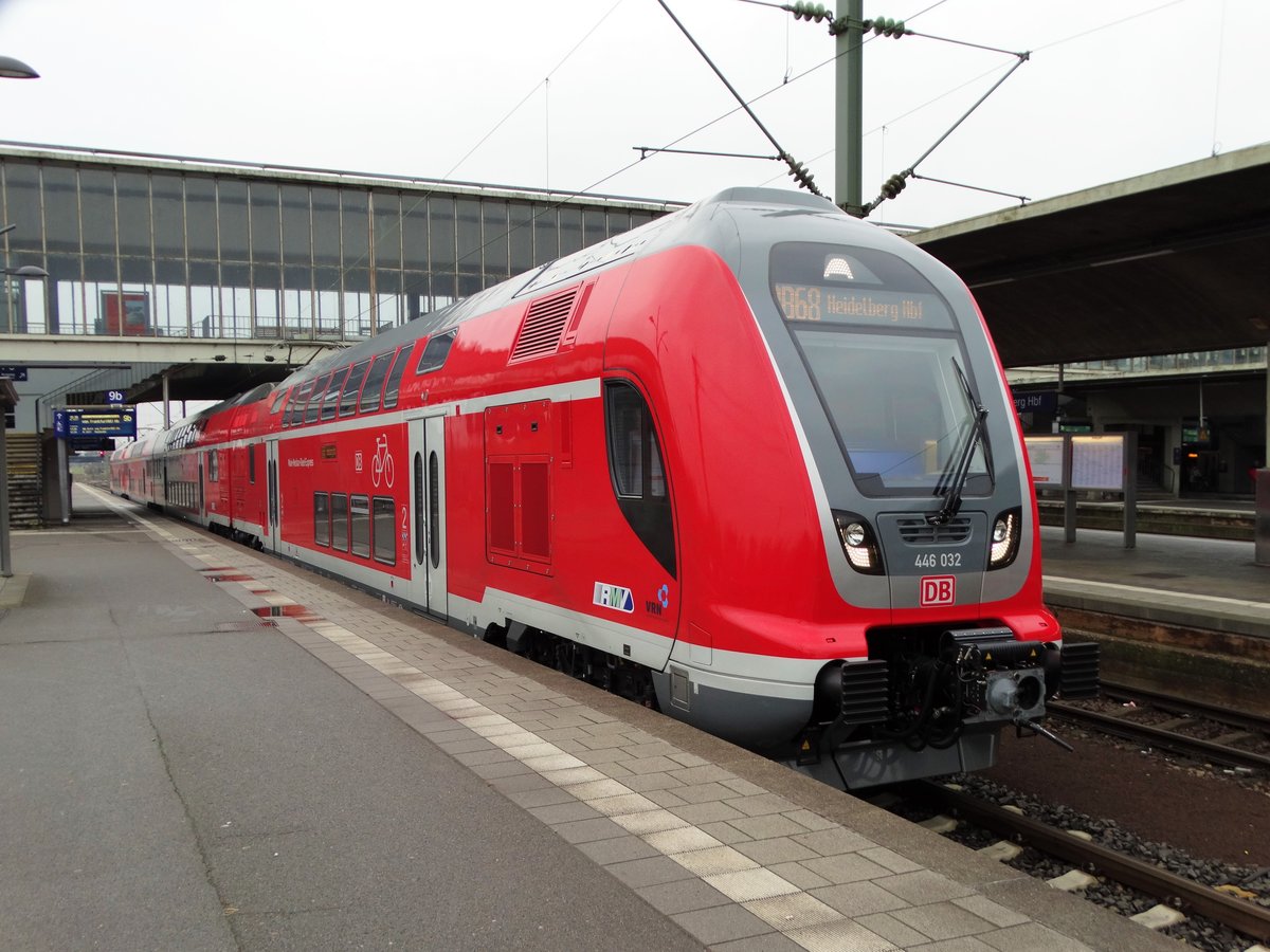DB Regio Bombardier Twindexx 446 032 als Main-Neckar-Ried Express am 16.12.17 in Heidelberg Hbf 