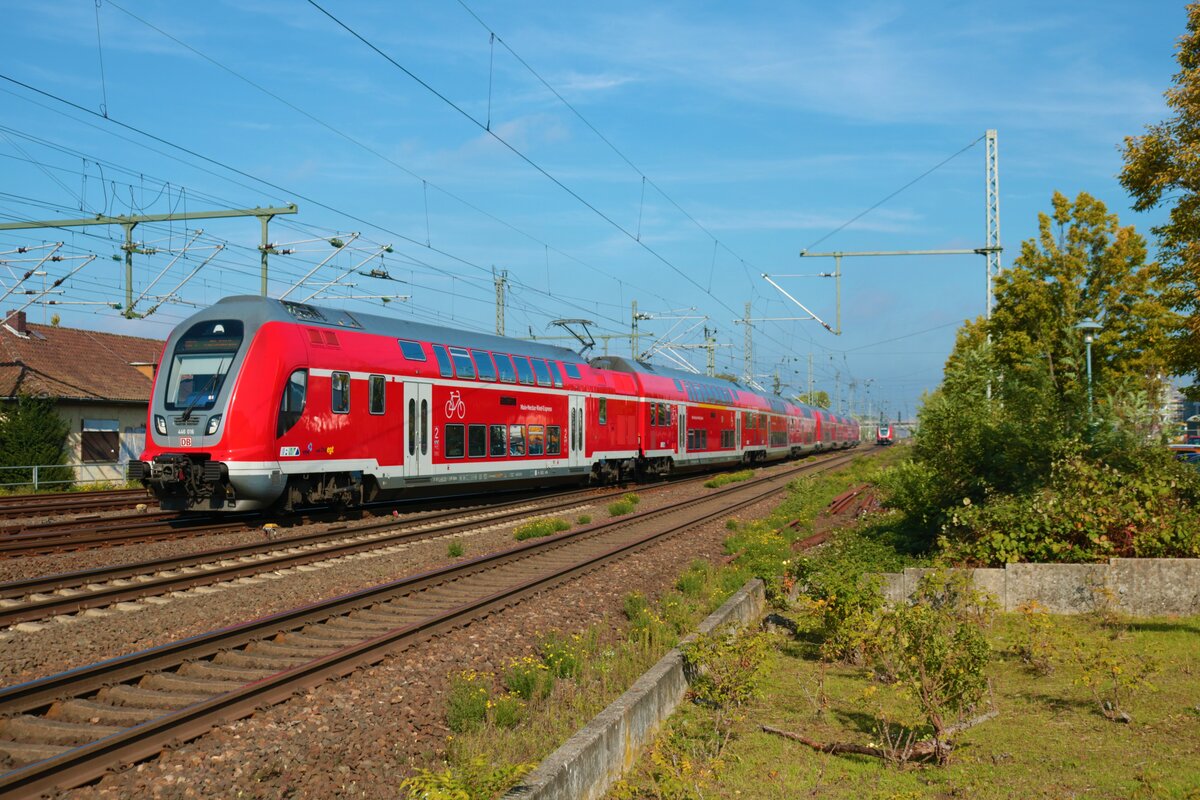 DB Regio Bombardier Twindexx 446 016+ 446 xxx in Langen (Hessen) Bhf am 05.10.22
