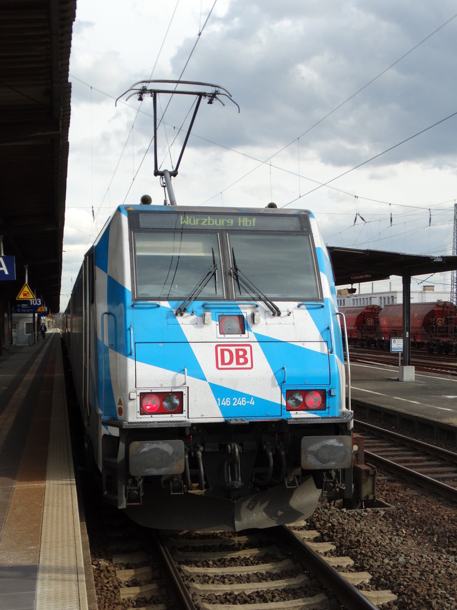 DB Regio Franken 146 246-4 (Bahnland Bayern Traxxl) am 08.04.16 in Hanau Hbf 