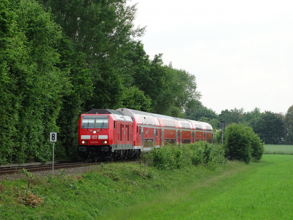 DB Regio Hessen 245 018 mit RE am 29.05.15 in Kilianstädten auf der KBS 634