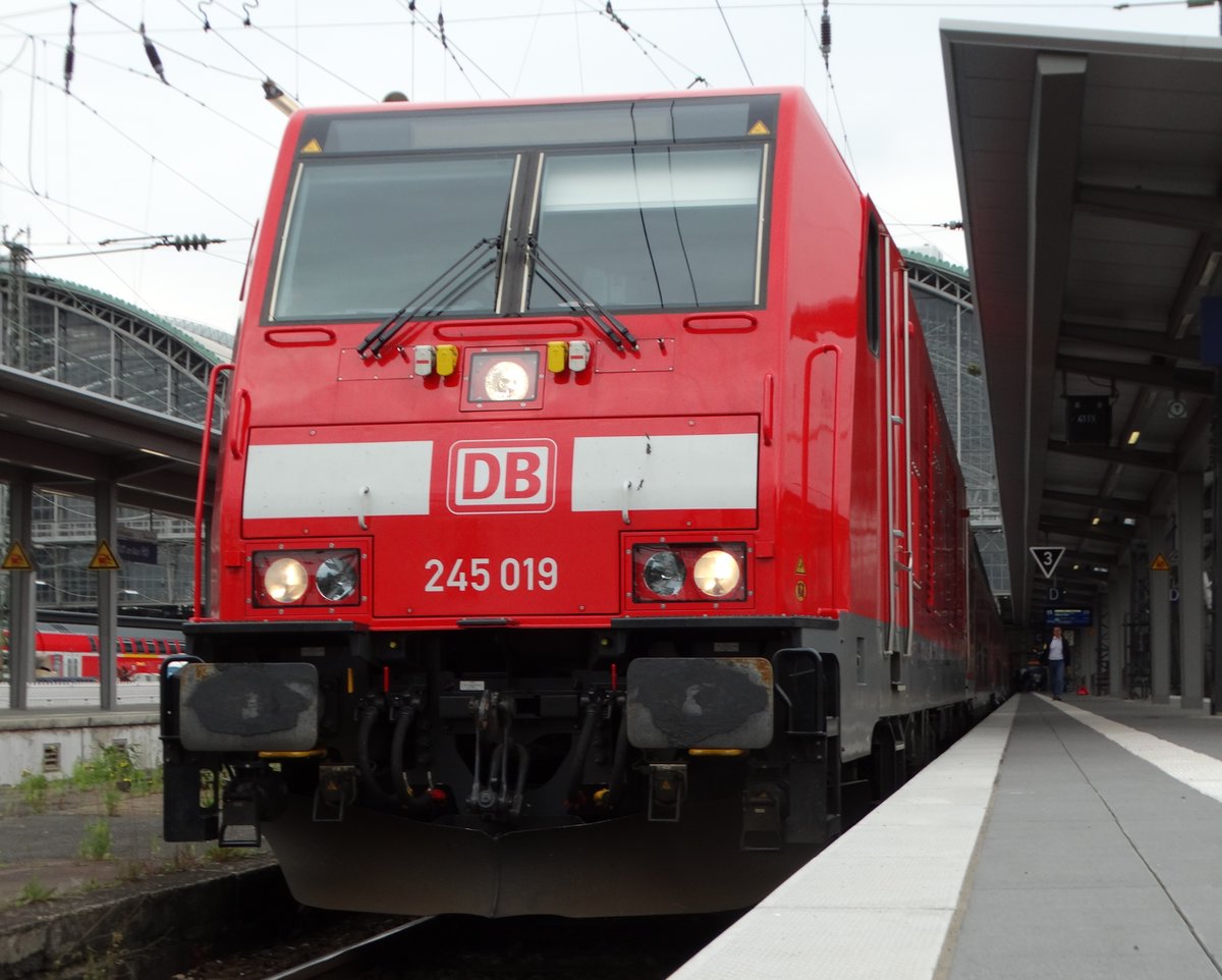 DB Regio Hessen 245 019 Downside am 20.05.16 in Frankfurt am Main Hbf