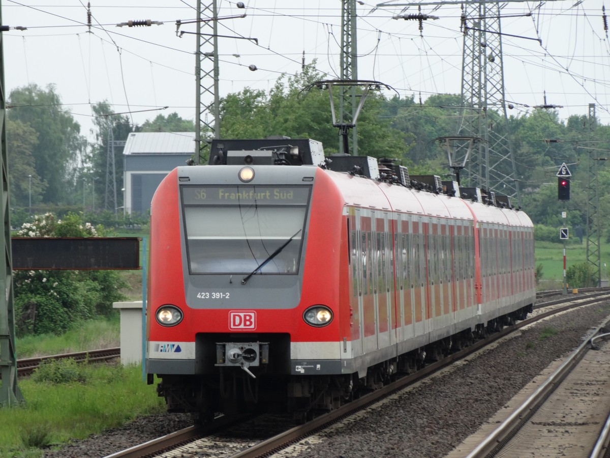 DB Regio Hessen S-Bahn Rhein Main 423 391-2 am 02.05.14 in Bad Vilbel auf der S6