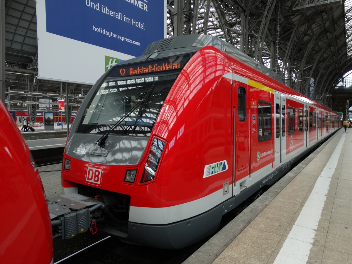 DB Regio Hessen S-Bahn Rhein Main 430 163 am 24.05.14 in Frankfurt am Main Hbf
