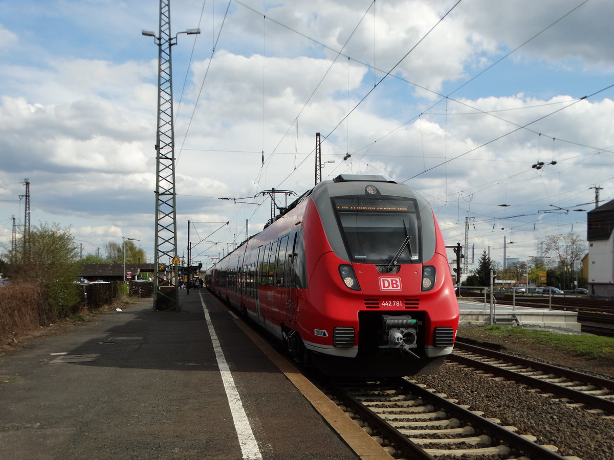 DB Regio Mittelhessenexpress 442 781 (Hamsterbacke) am 08.04.16 in Hanau Hbd Südseite