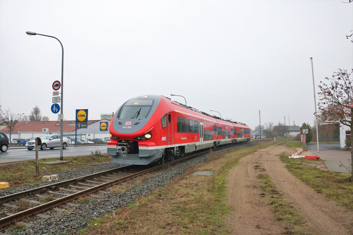 DB Regio PESA Link 633 004 am 02.02.19 bei Dieburg am ersten Betriebstag mit Fahrgästen auf der RB61 der Dreieichbahn 