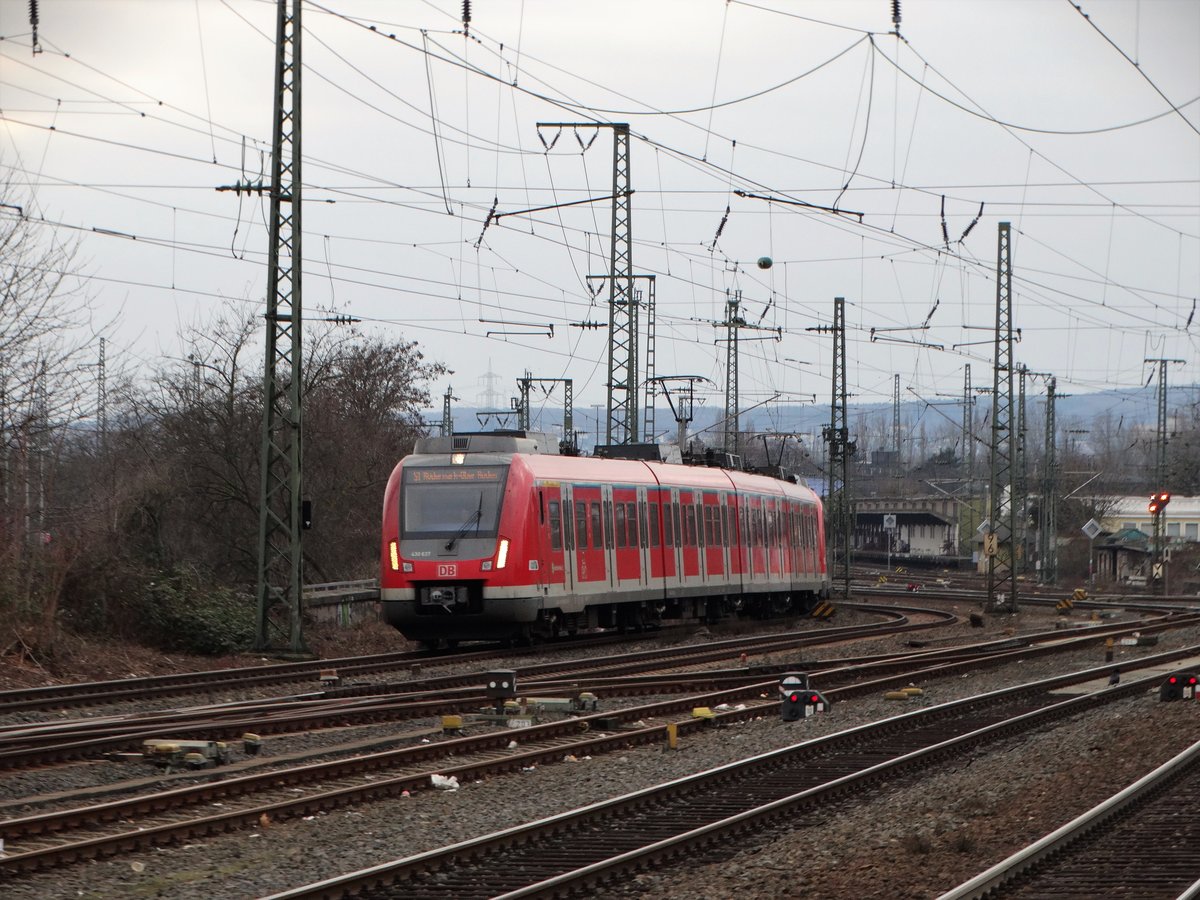 DB Regio S-Bahn Rhein Main 430 637 am 18.02.17 in Frankfurt am Main Höchst vom Bahnsteig aus fotografiert