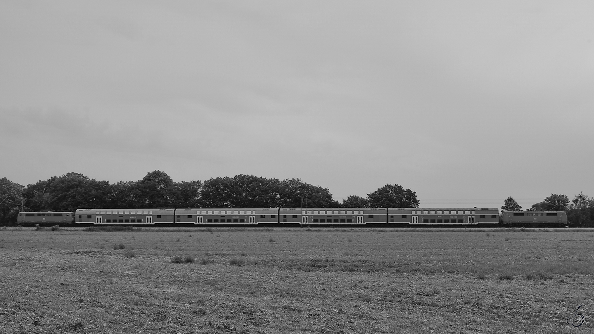 DB Regio-Sandwich mit 111 076 und 111 073-3, so gesehen Mitte August 2020 in Oberschleißheim.