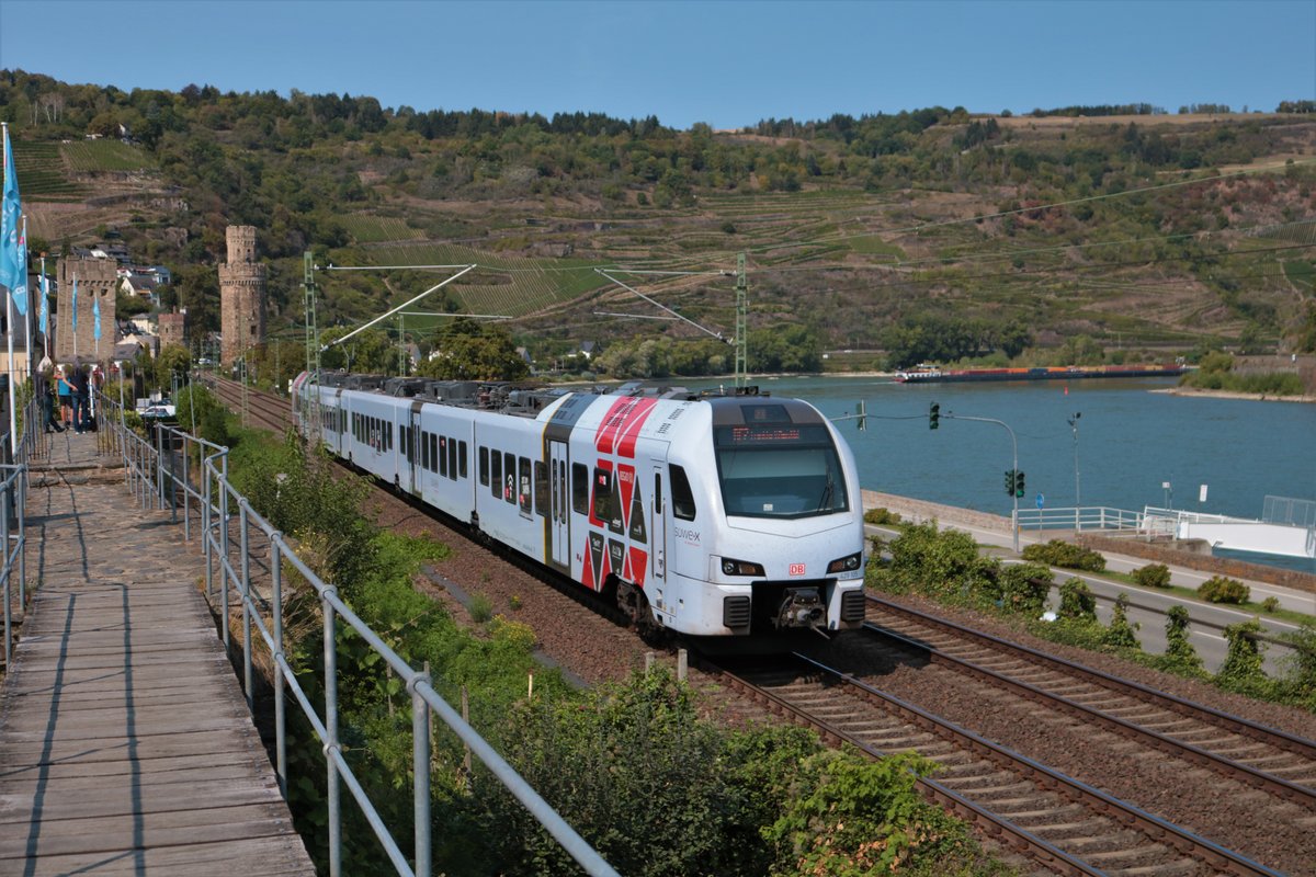 DB Regio Stadler Flirt3 Süwex 429 105 und 429 109+429 xxx in Oberwesel (Rheintal) am 12.09.20