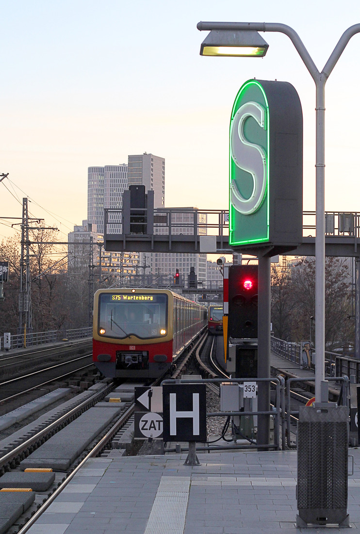 DB (S-Bahn Berlin) 481 xxx // Berlin-Tiergarten // 3. Dezember 2016
