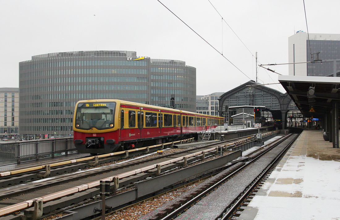 DB (S-Bahn Berlin) 481 xxx // Berlin Friedrichstraße // 14. Januar 2017

