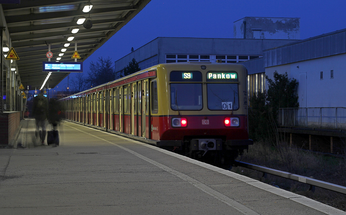 DB (S-Bahn Berlin) 485 xxx // Berlin-Schönefeld Flughafen // 24. März 2016
