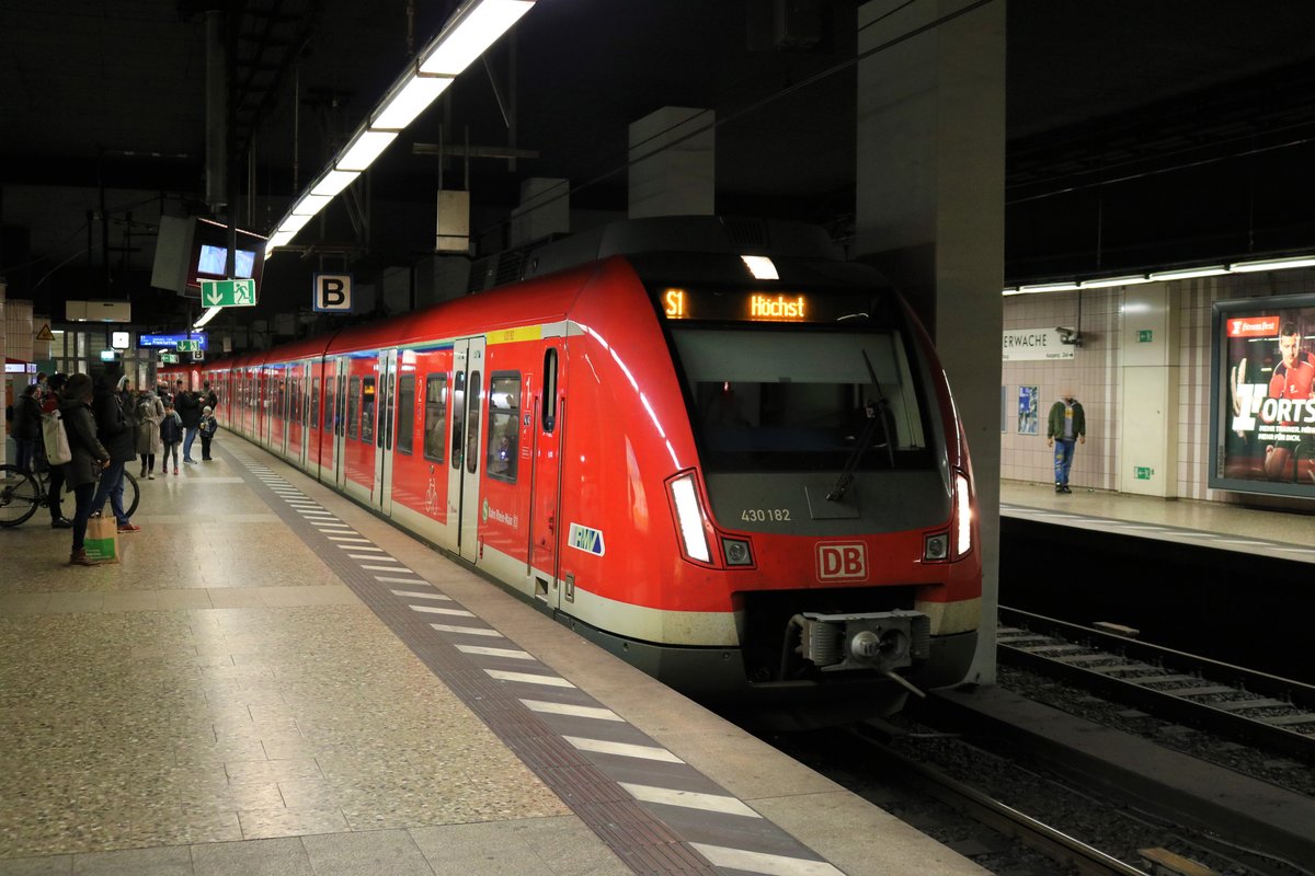 DB S-Bahn Rhein Main 430 182 als S1 am 27.01.18 in Frankfurt am Main Konstablerwache