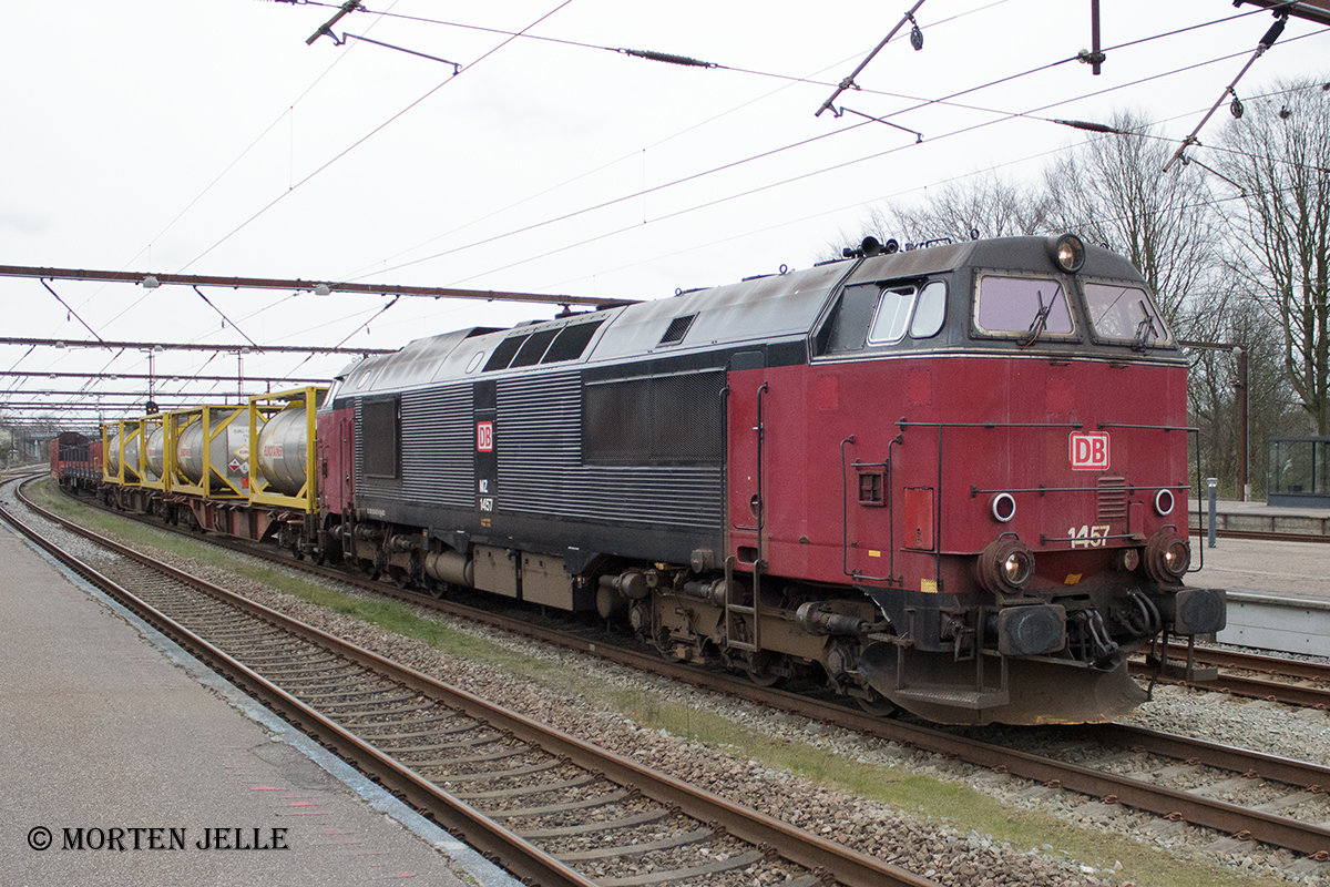 DB Schenker MZ 1457 aus Kolding mit Güterzug G 9268 bei ankunft in Fredericia 12.04.15.