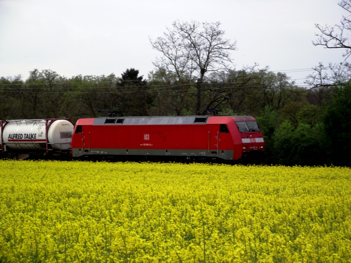 DB Schenker Rail 152 062-2 am 11.04.14 bei Frankfurt Mainkur 