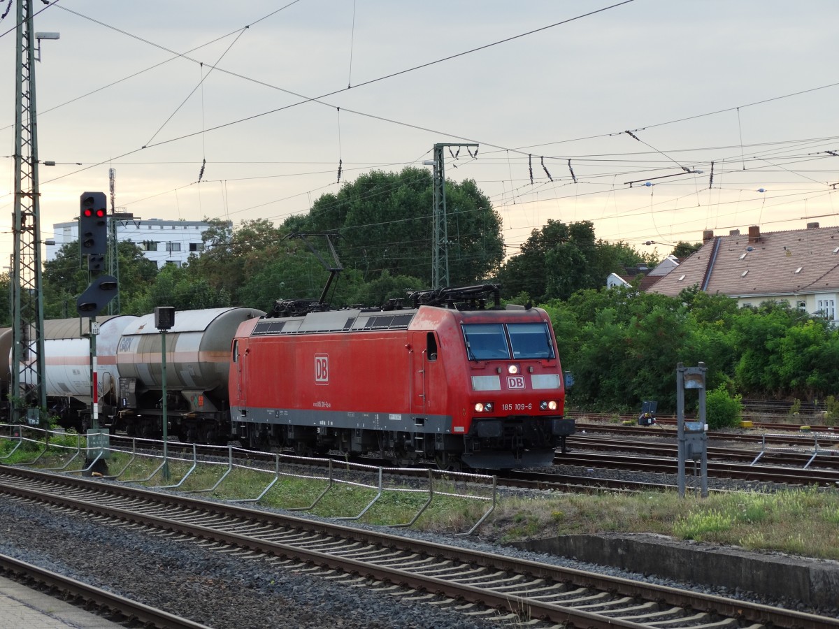 DB Schenker Rail 185 109-6 am 20.08.15 in Frankfurt am Main Höchst Bhf
