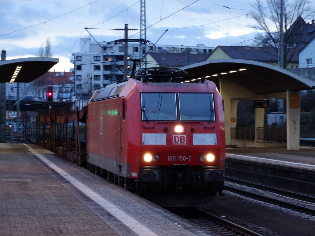 DB Schenker Rail 185 150-0 mit Mini Güterzug am 30.01.15 in Heidelberg Hbf  