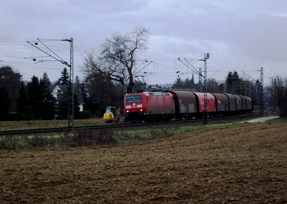 DB Schenker Rail 185 xxx-x mit gemischten Güterzug am 27.02.14 bei Walluf