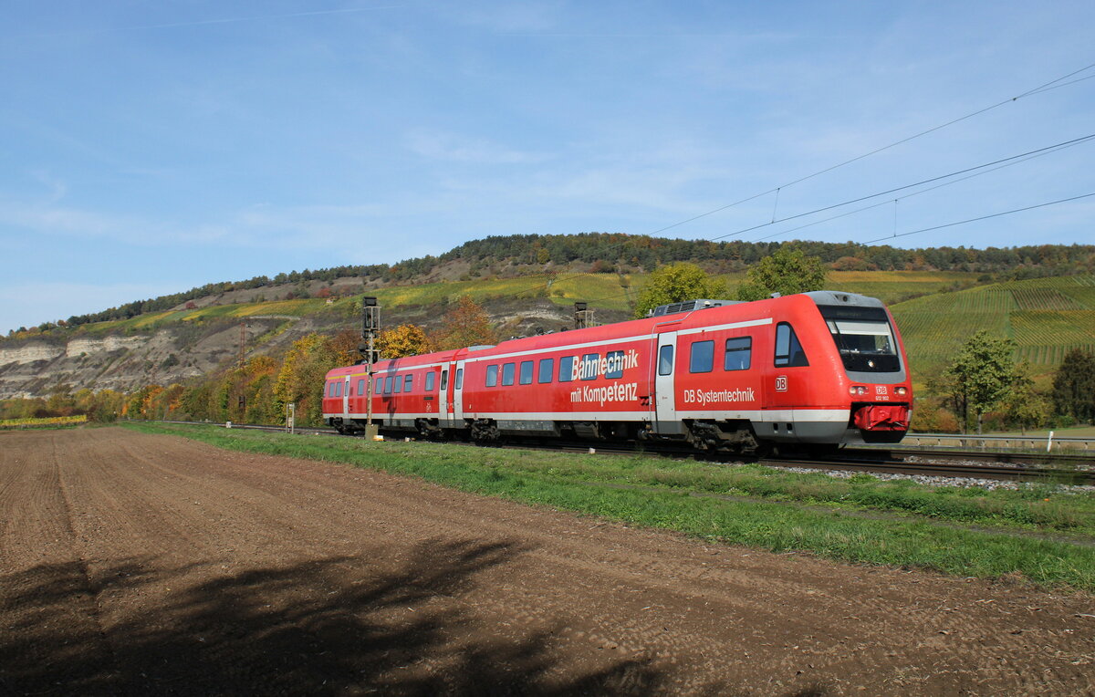 DB Systemtechnik 612 902 als Dienstfahrt Richtung Würzburg, am 17.10.2022 in Thüngersheim.