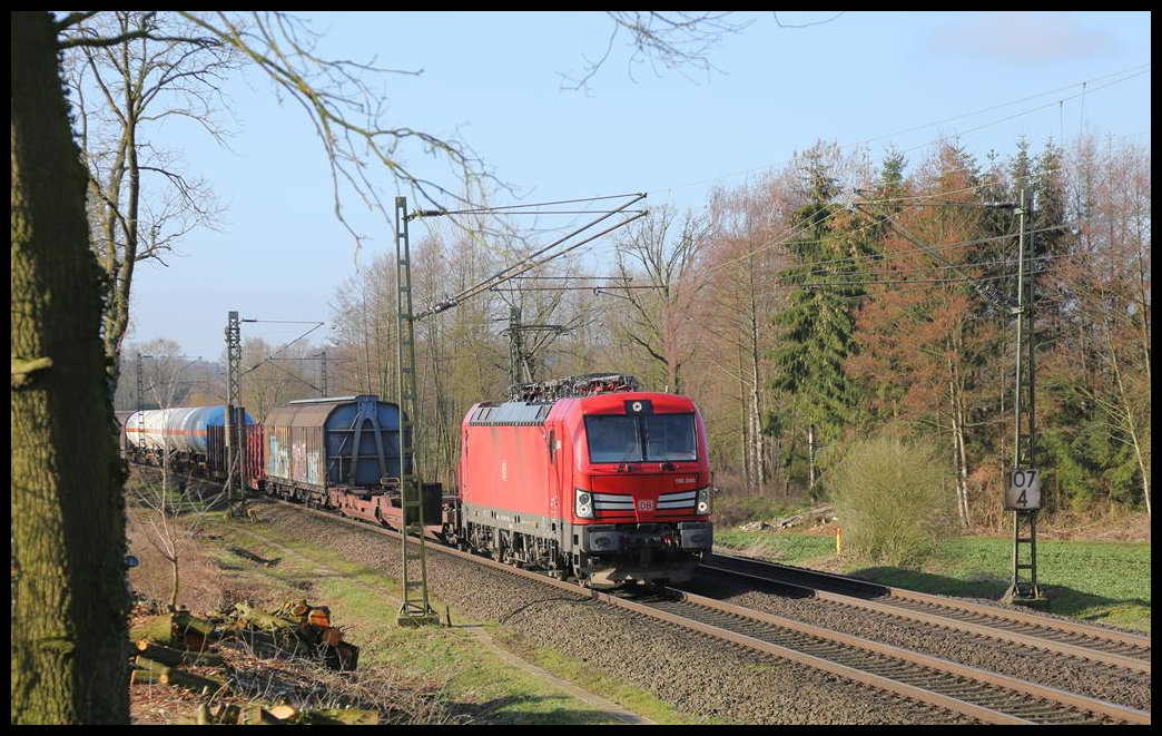 DB Vectron  193340 ohne Kontrollziffer ist hier auf der Rollbahn bei Hasbergen am 19.03.2019 um 9.06 Uhr in Richtung Osnabrück unterwegs.