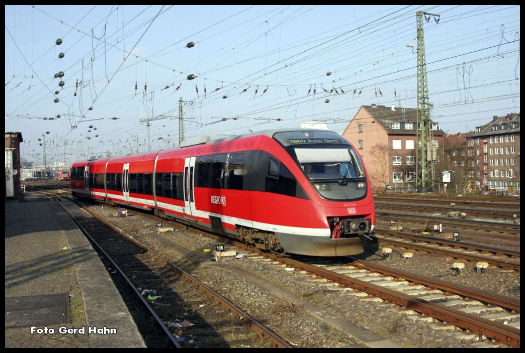 DB VT643040 fährt am 19.2.2015 um 15.08 Uhr vom Hauptbahnhof aus in die Abstellgruppe.