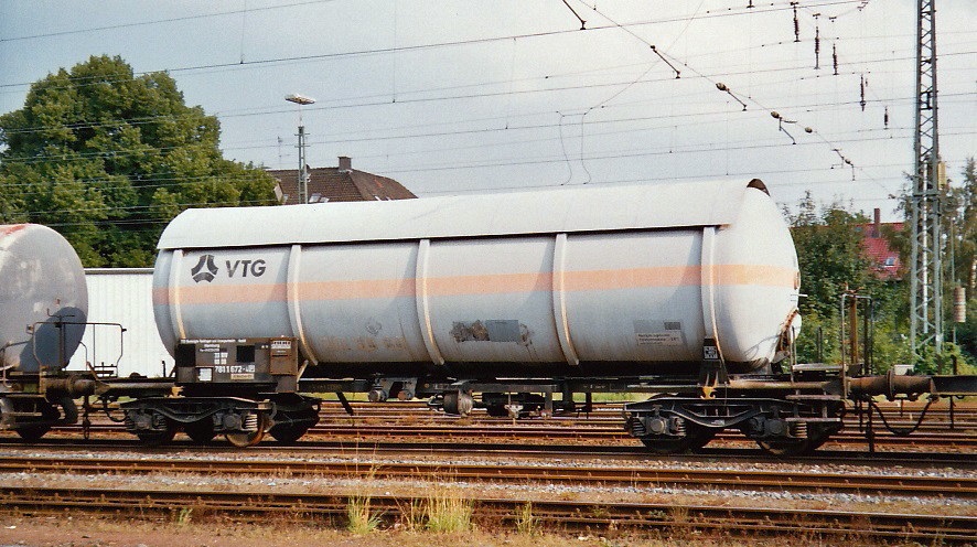 DB VTG Druckgaskesselwagen mit Sonnenschutzdach in Hameln, August 2002