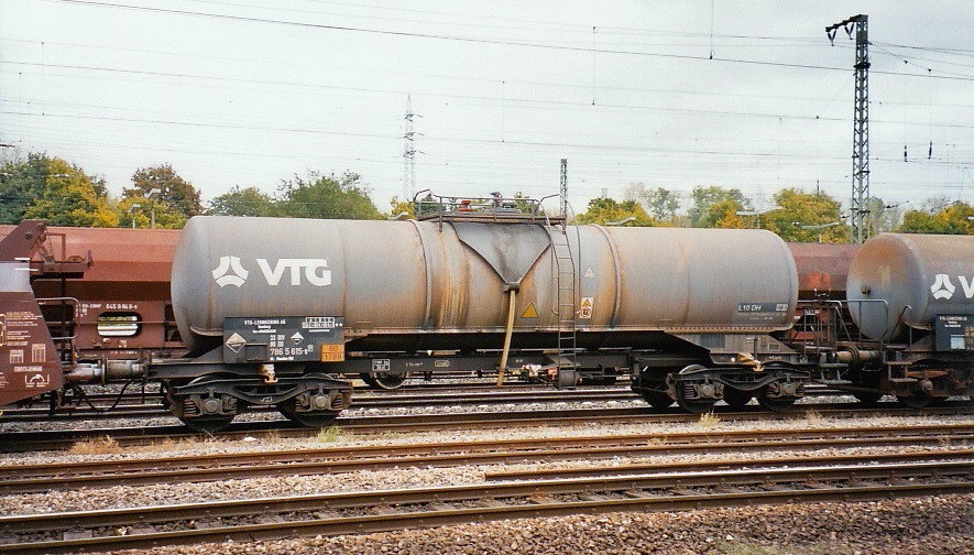 DB VTG Kesselwagen in Wiesbaden-Ost, Oktober 2003 - Nr 786 5 615, Stofftafel 80/1789