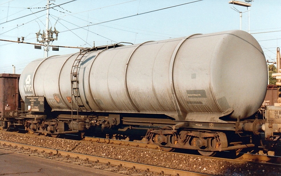 DB VTG Mineralöl Kesselwagen in Mailand, August 1984 - Nr 785 2 371