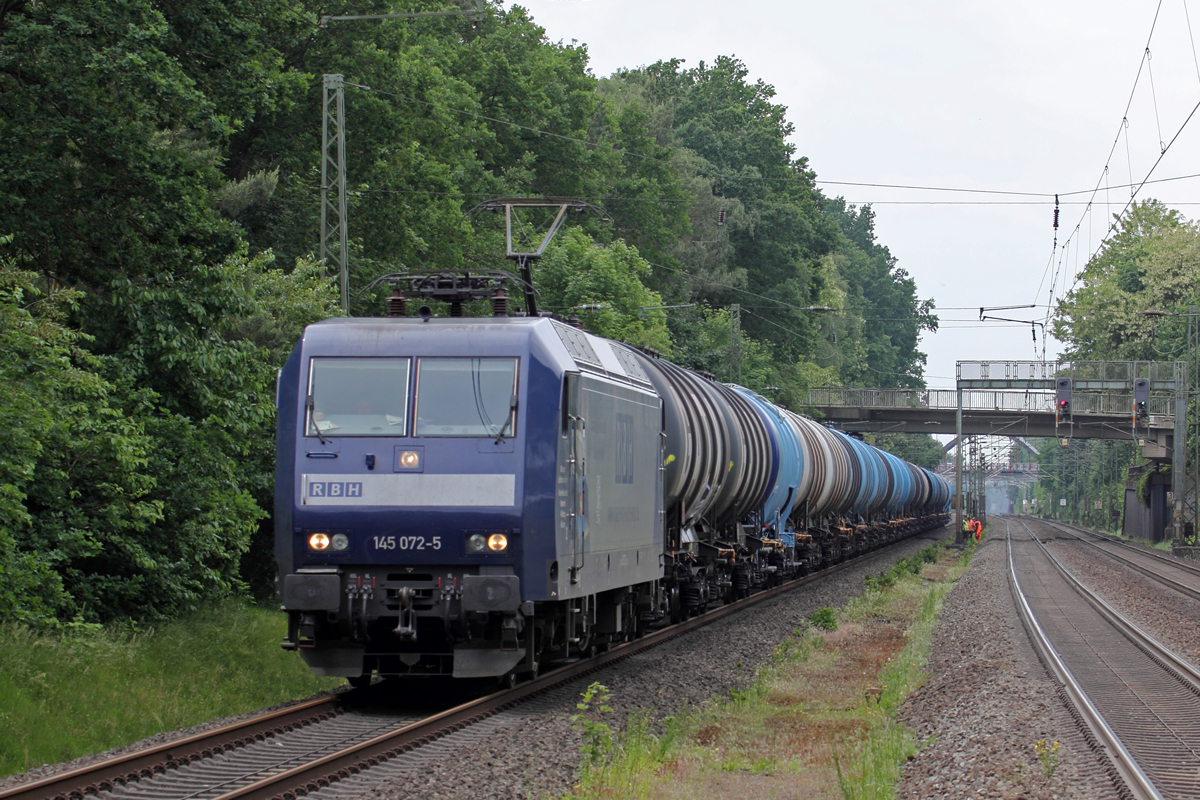 DBC 145 072-5 unterwegs für RBH in Sprötze aufgenommen am Ende von Bahnsteig 2/3 8.6.2022