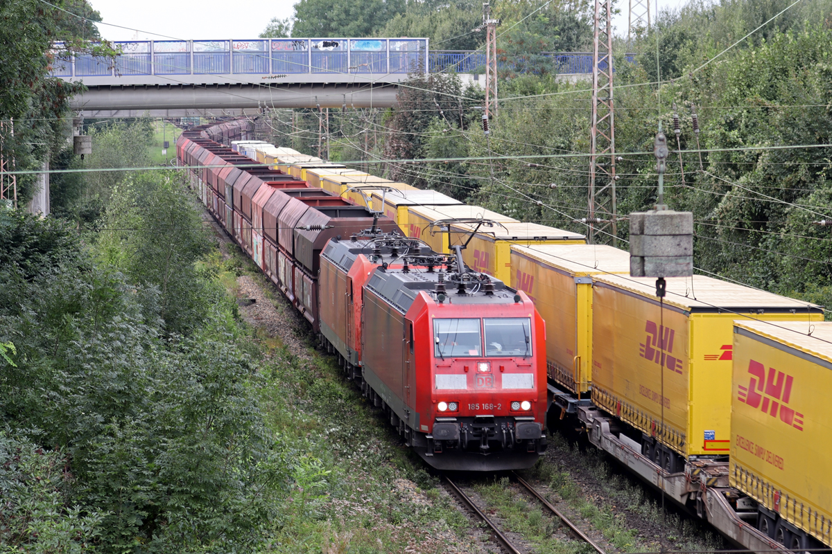 DBC 185 167-2 mit 185 173-2 auf der Hamm-Osterfelder Strecke in Recklinghausen-Ost 30.8.2023