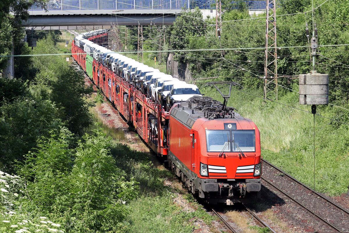 DBC 193 303 auf der Hamm-Osterfelder Strecke in Recklinghausen-Ost 10.6.2023