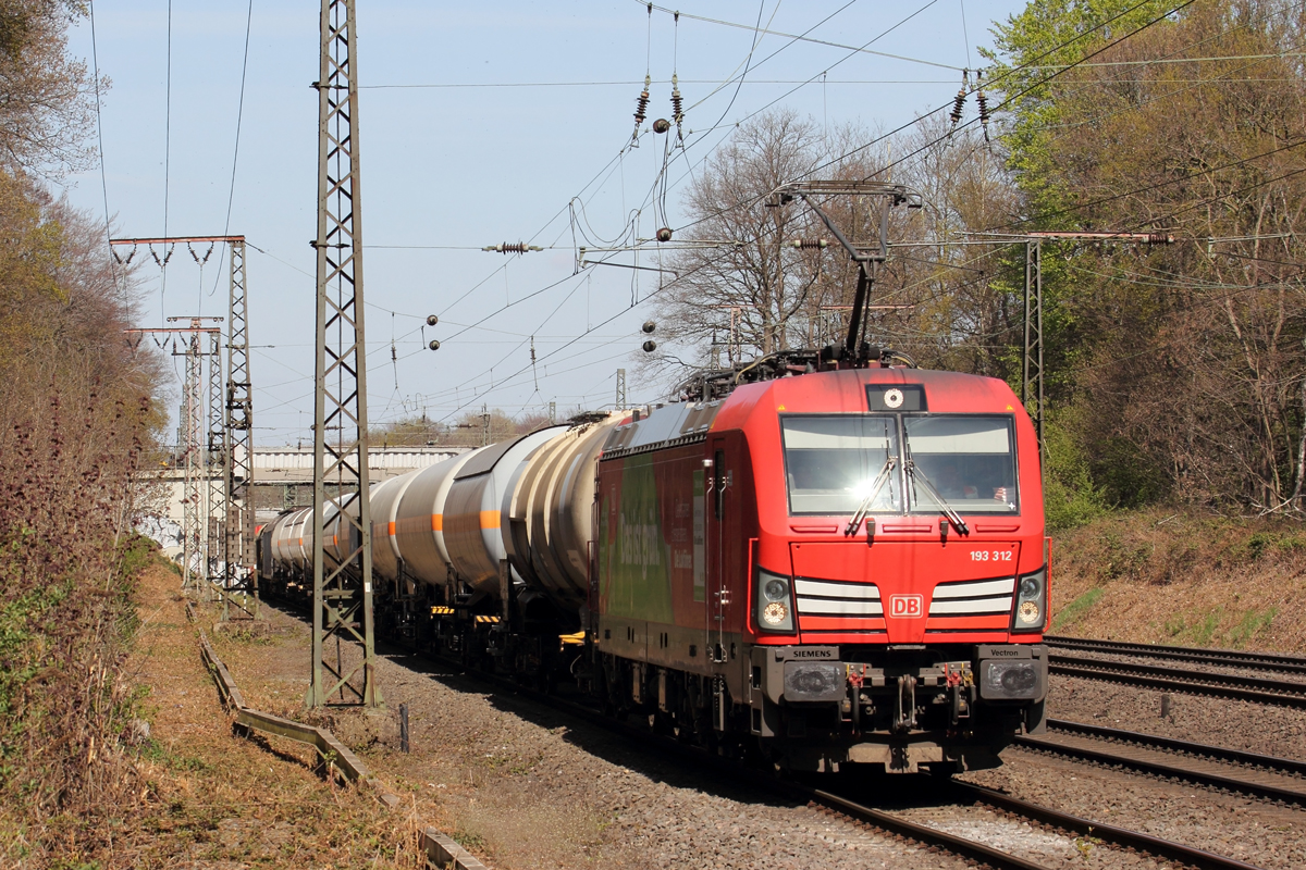 DBC 193 312 in Duisburg Abzweig Lohtarstraße 23.4.2021