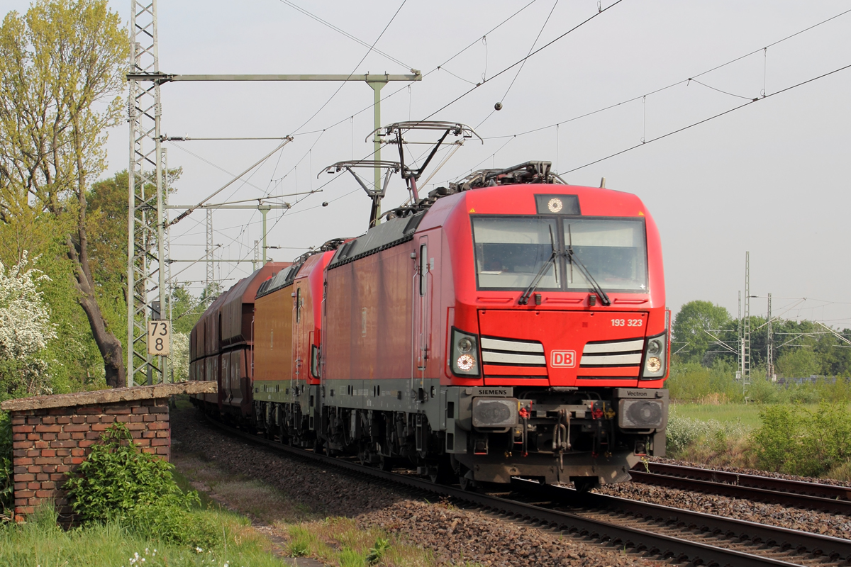 DBC 193 323 mit 193 315 in Porz-Wahn 24.4.2020