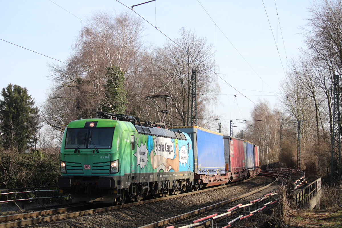 DBC 193 368  Starke Cargo  mit einem KLV in Gelsenkirchen Buer Nord. Am 20.02.2021