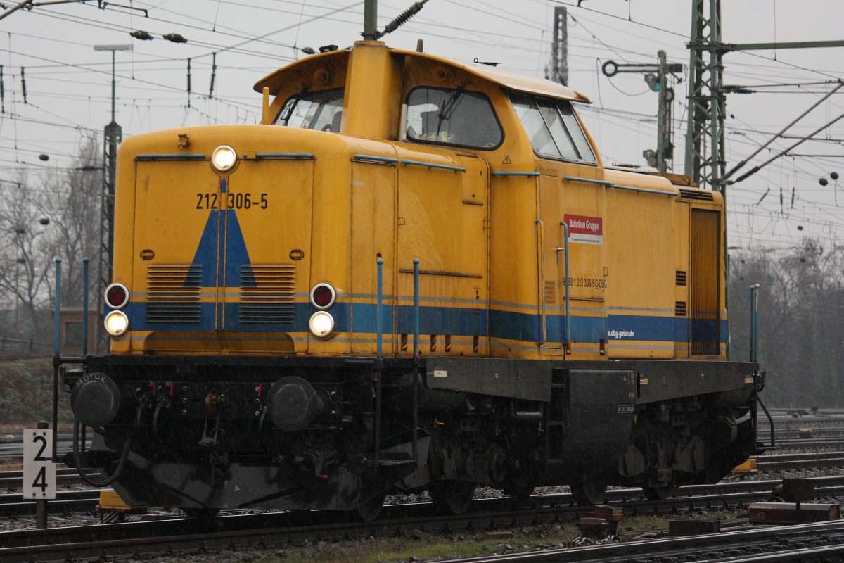 DBG 212 306 am 9.3.13 als Tfzf in Oberhausen-West.