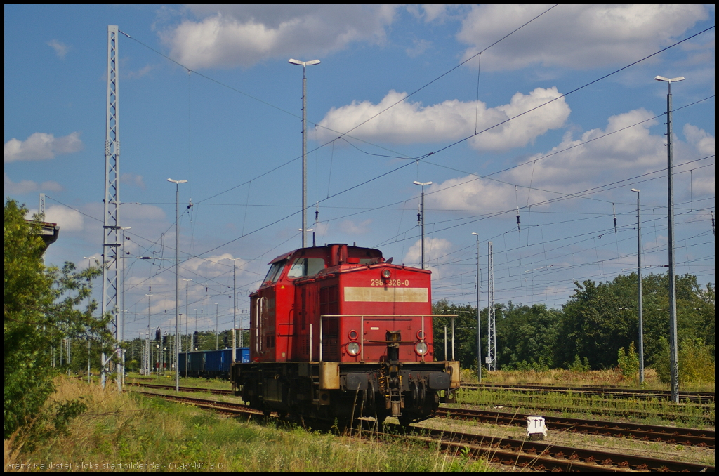 DBSR 298 326-0 wartet am 13.08.2014 in Hennigsdorf b. Berlin auf neue Aufgaben