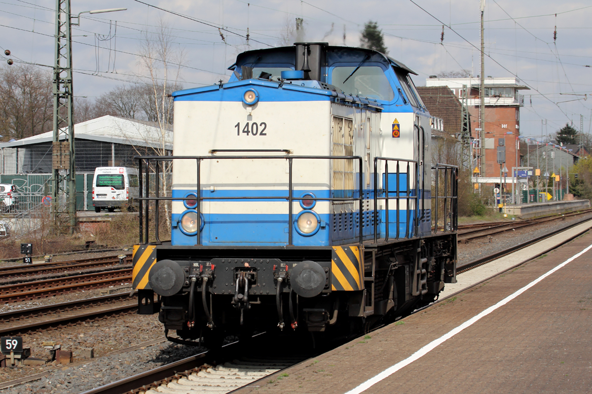 D&D 1402 (203 208-4) durchfährt Haltern am See 13.4.2015