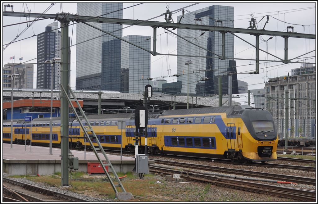 DD-IRM Regiorunner in Rotterdam Centraal. (06.04.2014)