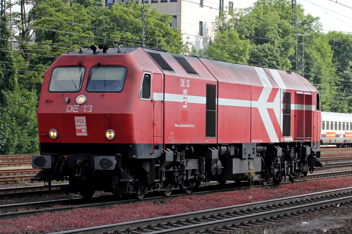 DE 13 (240 003-4) in Köln-West 2.6.2014