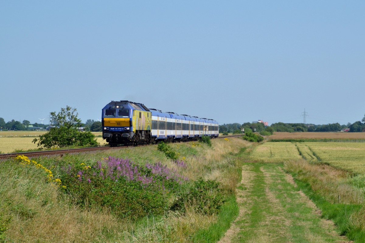 DE 2700-03 mit NOB 81716 Hamburg-Altona - Westerland(Sylt) am 14.07.2014 bei Lehnshallig