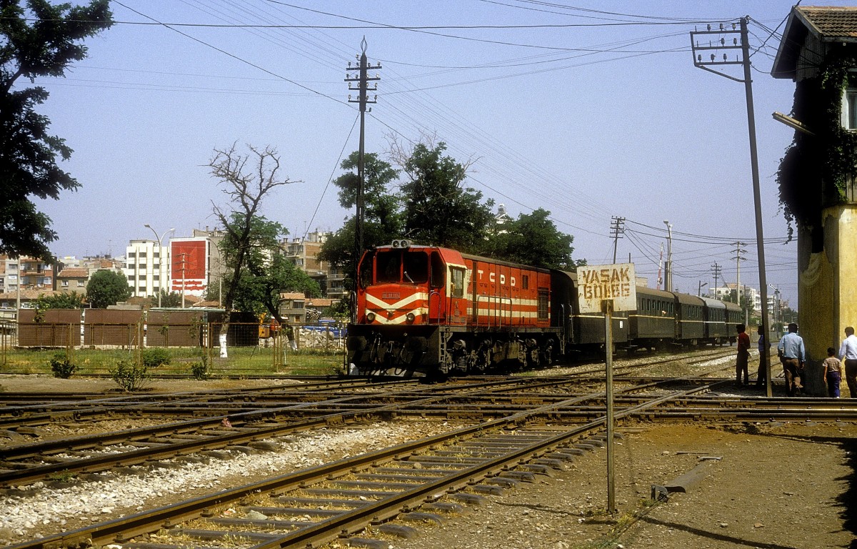 DE18 104  Izmir - Basmane  16.06.87