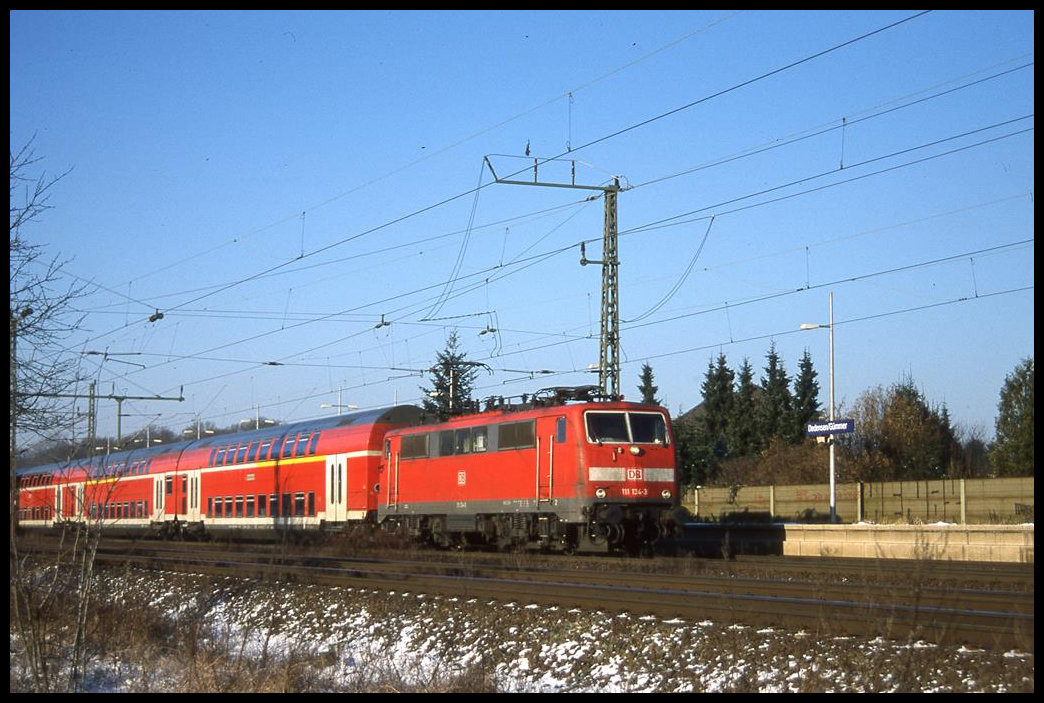 Dedensen Gümmer am 9.1.2003: Um 11.50 Uhr war 111134-3 mit einem Dosto in Richtung Hannover HBF zu sehen.