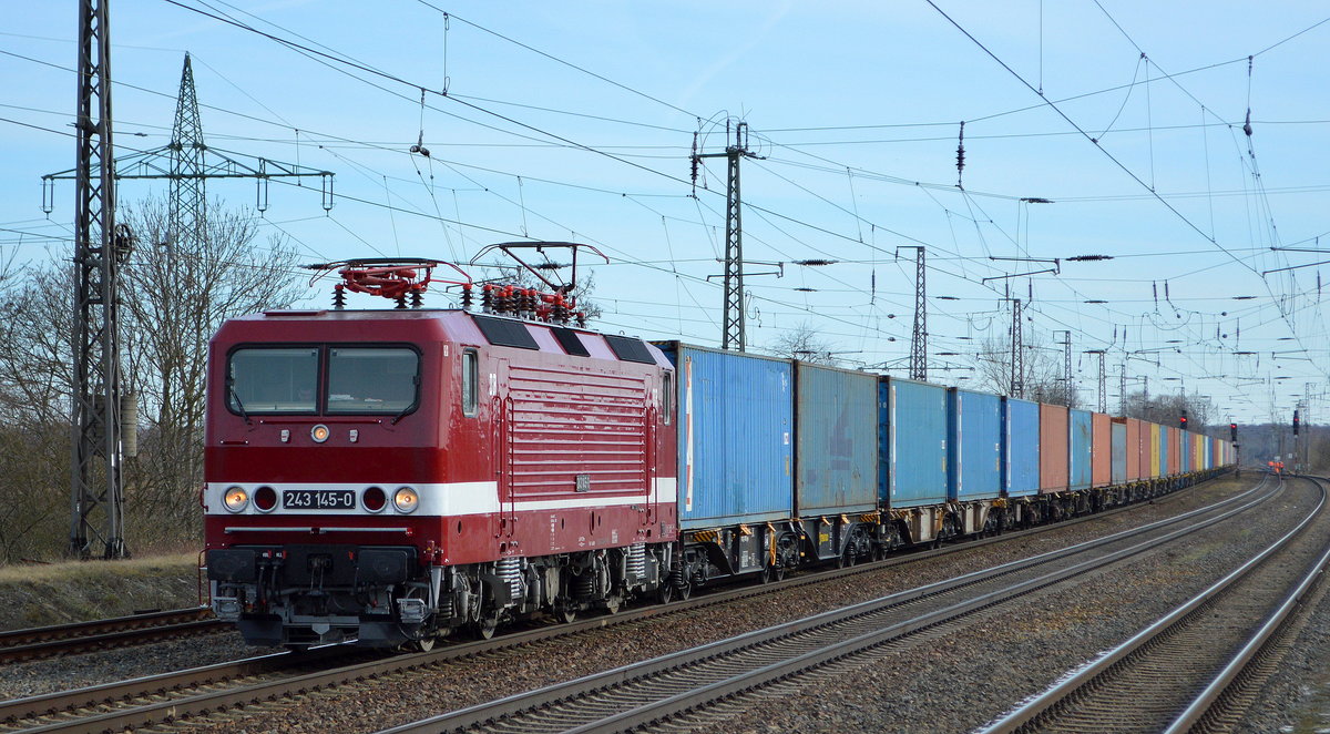 DeltaRail GmbH, Frankfurt (Oder) mit  243 145-0  [NVR-Nummer: 91 80 6143 145-1 D-DELTA] und Containerzug am 18.02.21 Durchfahrt BF. Saarmund.