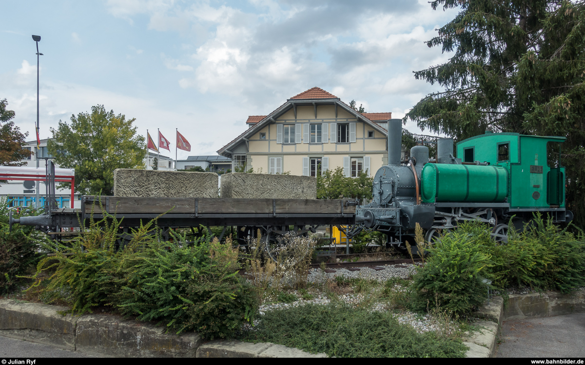 Denkmallok H 2/2 2  Elfe  am 24. August 2018 in Ostermundigen. Die Lok war zwischen 1876 und der Betriebseinstellung 1902 auf der Steinbruchbahn Ostermundigen, der ersten Zahnradbahn Europas, im Einsatz. 