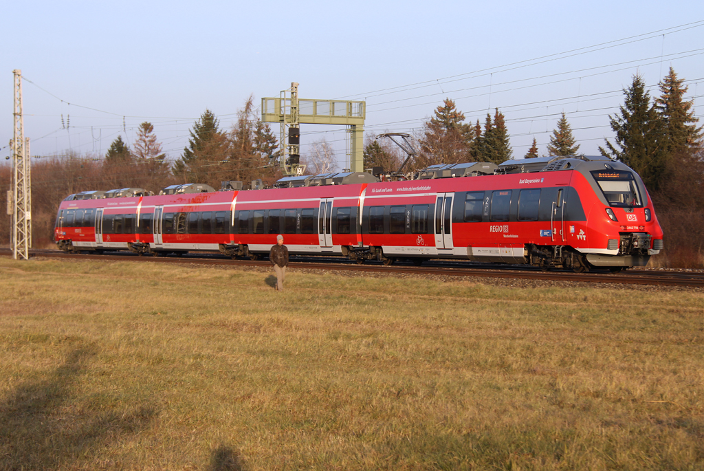Der 2442 718 auf Betriebsfahrt in München Westkreuz am 11.12.2013 