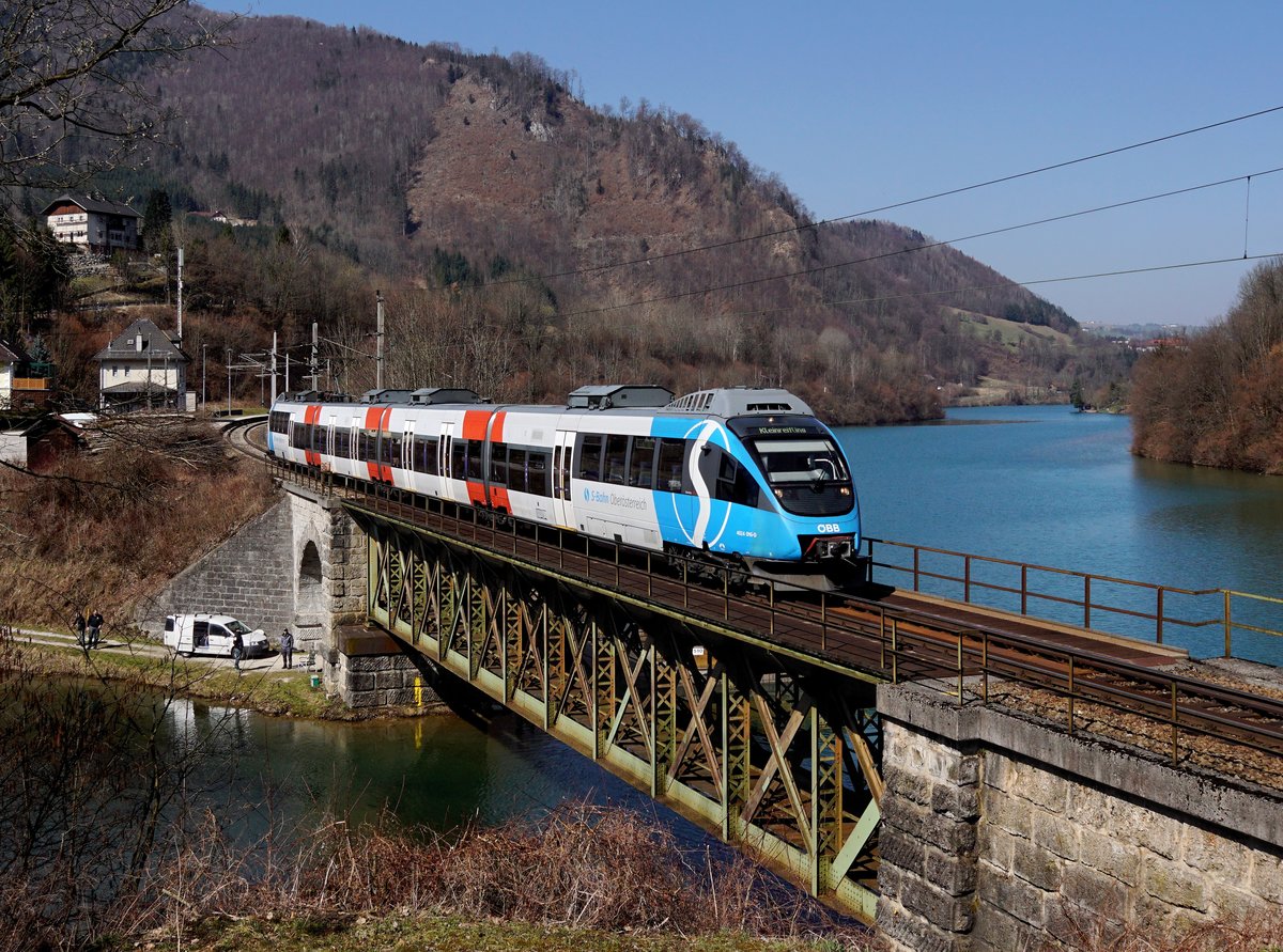 Der 4024 016 am 25.03.2018 unterwegs bei Trattenbach/Enns.