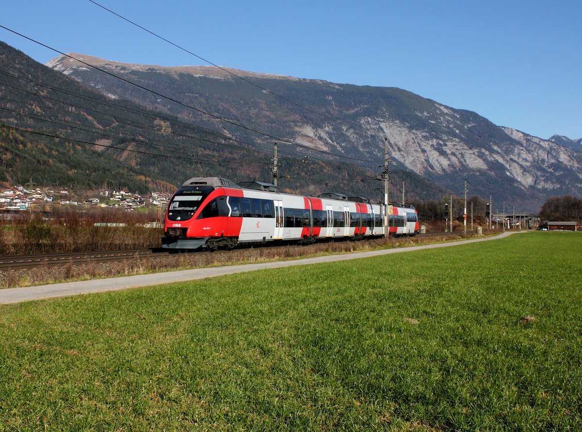 Der 4024 070 als R zum Brenner am 17.11.2012 unterwegs bei Schwaz.