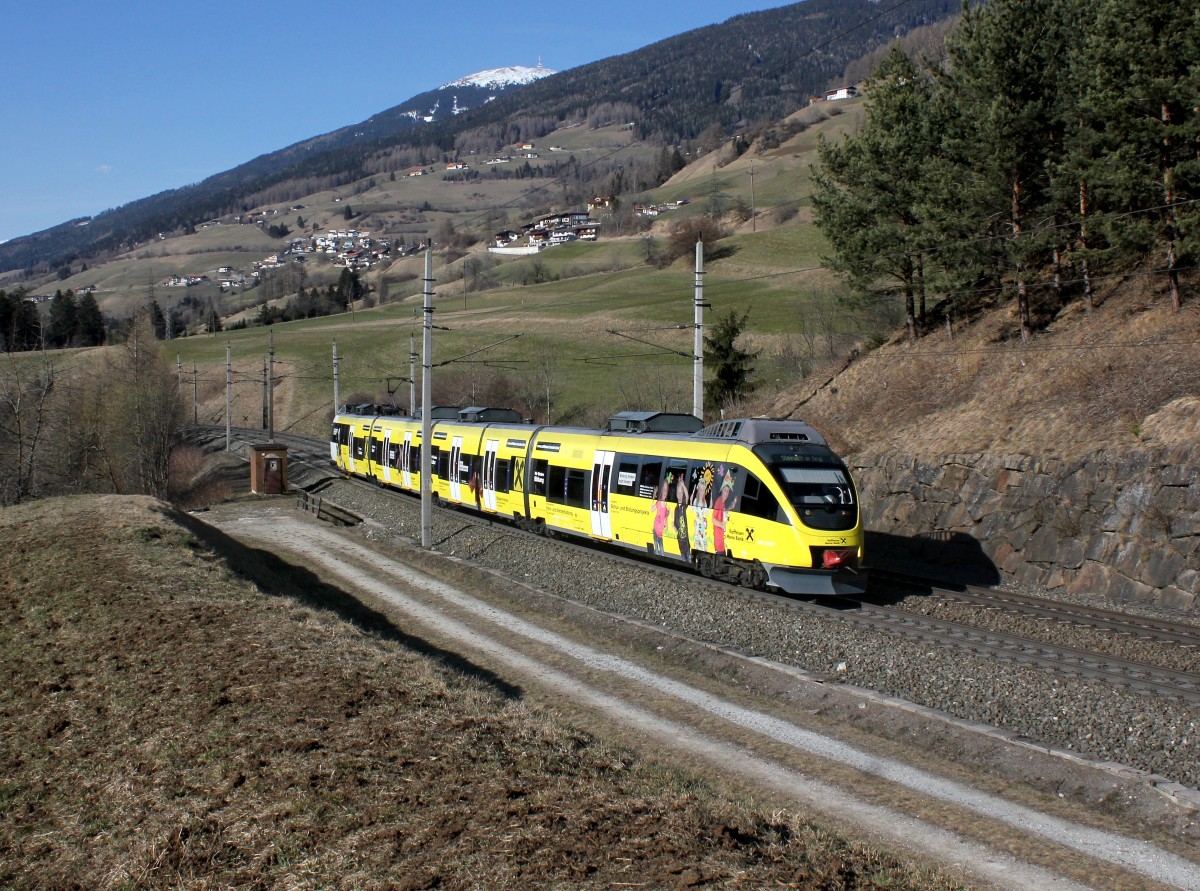 Der 4024 088 als R nach Steinach in Tirol am 19.03.2016 unterwegs bei Matrei am Brenner.
