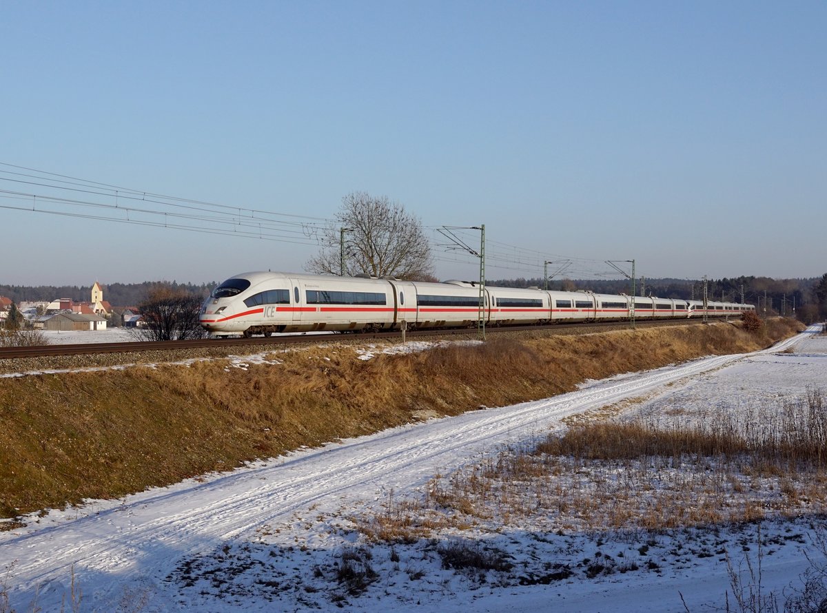 Der 403 033 als ICE am 20.01.2017 unterwegs bei Dörfl.